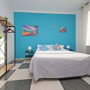 the-colours-room-guest-house.it-romehotels.com/